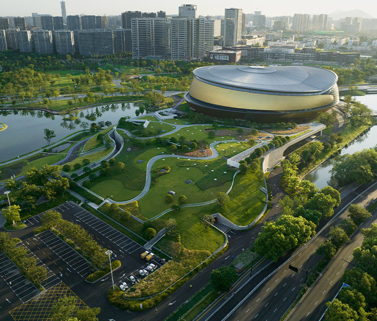 Podprojekt pokrycia konstrukcji stalowej parku sportowego Hangzhou Eastern Bay (hala do jazdy na rolkach, wstążka, pomieszczenia pomocnicze, wieża krajobrazowa)
